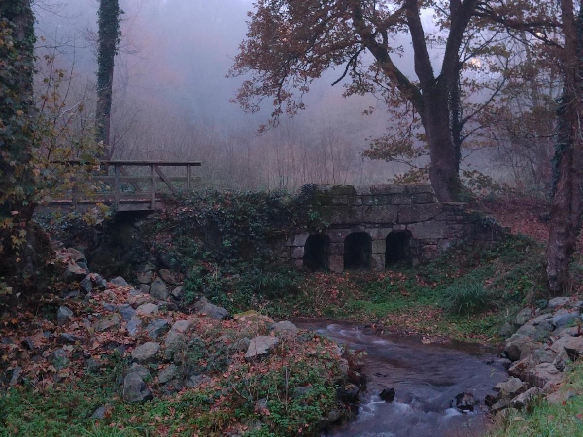 Appartamento Relais De La Tour Callac Esterno foto
