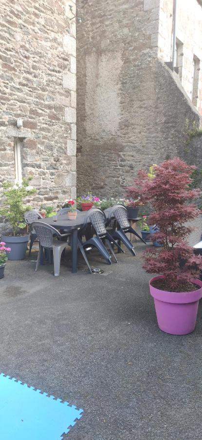 Appartamento Relais De La Tour Callac Esterno foto